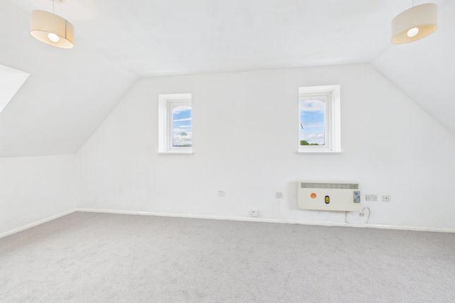Flat 26, Tudor Court 4-6,, Alexandra Road, Gloucestershire photo 4
