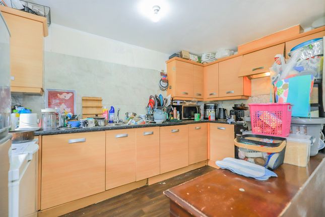 10, Inverkip Walk, Wolverhampton photo 4