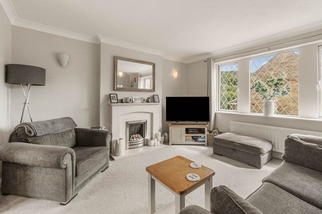 6, Shibden Garth, Halifax photo 4