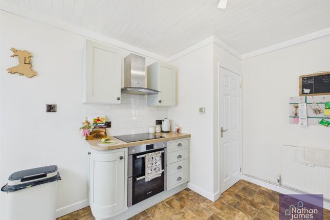 6, Neddern Way, Caldicot photo 4