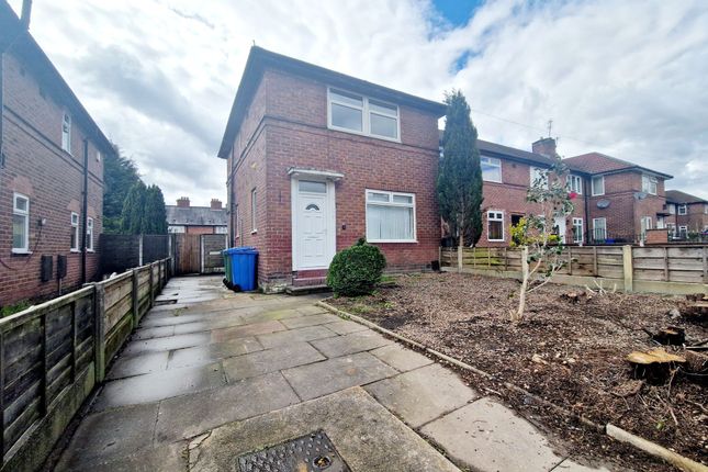 Terraced house to rent in Halliday Road, Manchester