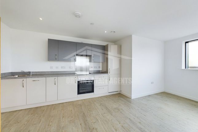 1602, Northill Apartments, Manchester photo 4
