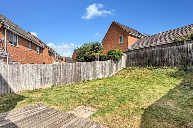6, Brabant Way, Westbury photo 2
