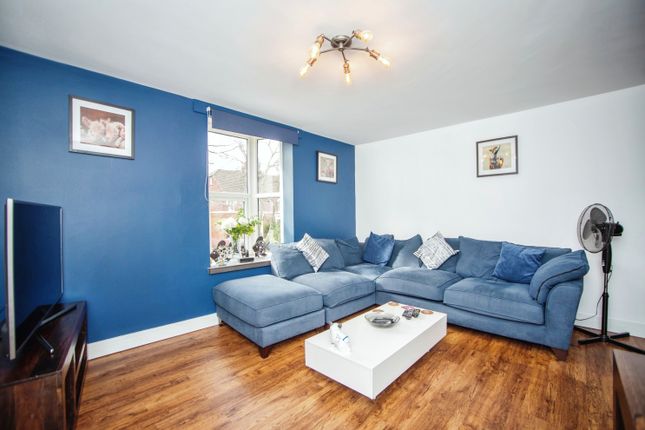 Flat for sale in Maidstone Road, Rochester