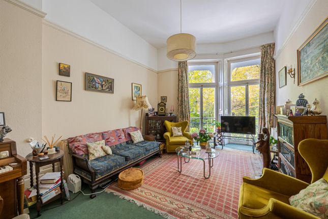 Flat for sale in Gledhow Gardens, London