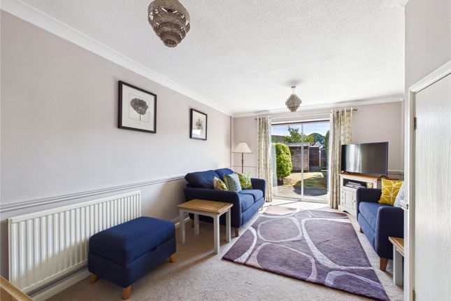 22, Foden Avenue, Suffolk photo 2