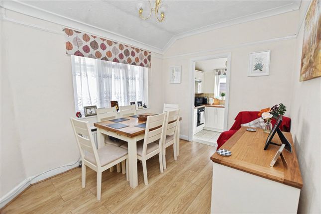 4, Wenvoe Avenue, Bexleyheath photo 3