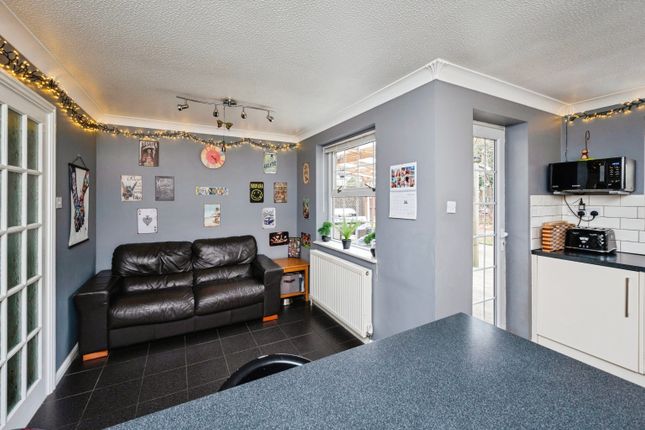 29, Washington Drive, Mansfield photo 3