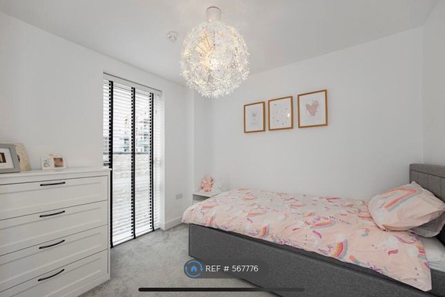 Terraced house to rent in Peartree Way, London
