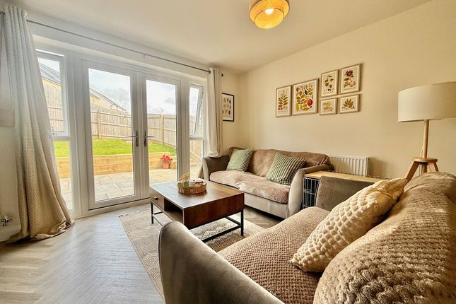 9, Hawkins lea, Saltash photo 3