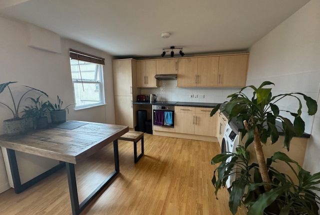Flat to rent in Waterloo Road, St. Philips, Bristol