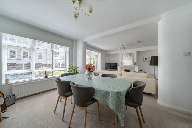 Flat 15 Hillbrow,, Richmond Hill, Richmond photo 4