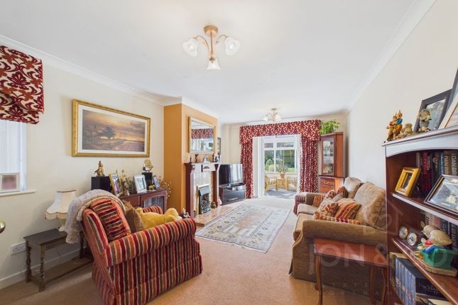 4, The Paddocks, Northampton photo 2