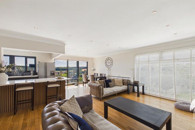 10, Alpine Way, Sunderland photo 3