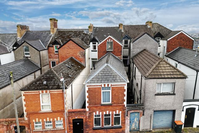 20251013_161243000_Ios