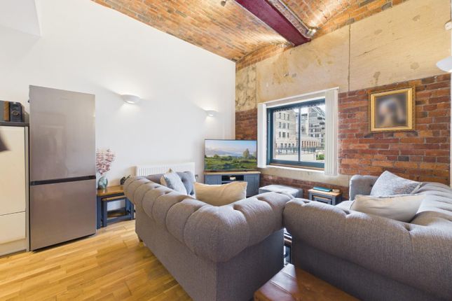 Apartment 3, Old Mill, Salts Mill Road, Shipley photo 4