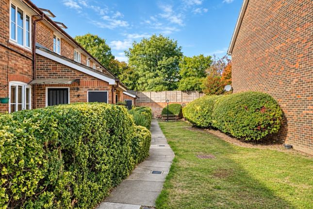 6, Godolphin Place, Greater London photo 2