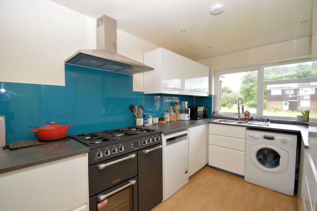 88, Wayside Green, Reading photo 2