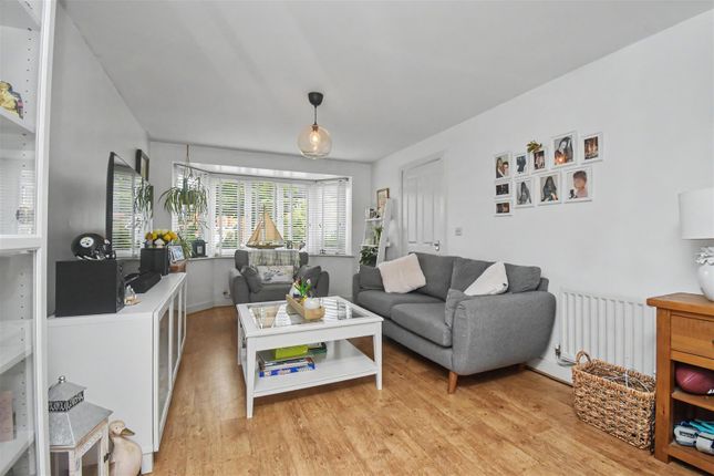 66, Boughton Road, Corby photo 4