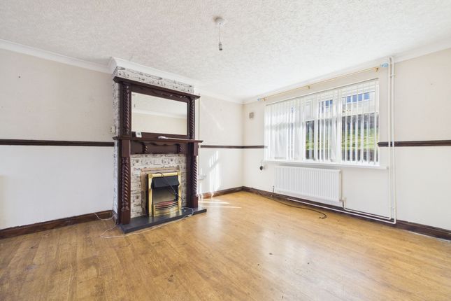 92 East Pentwyn, Abertillery photo 4