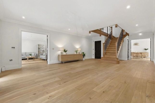 The Sherwoods, Dagwood Lane, Brentwood photo 3