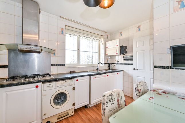 Clissold Crescent, Newington Green photo 4