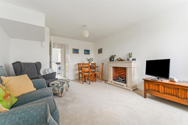 End terrace house for sale in Saddle Way, Andover
