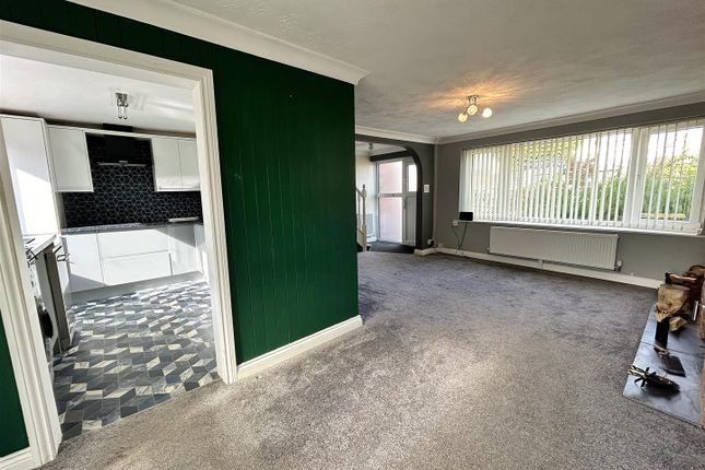 1, Ramsden Close, Brotherton photo 4