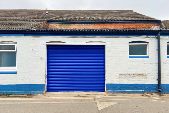 Industrial to let in Unit 9i, Britannia Estate, Leagrave Road, Luton