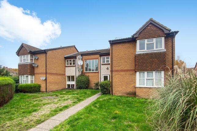 93, Abbotswood Way, Hayes photo 2