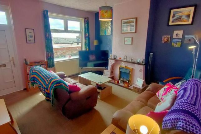 2 Bryn Celyn, Top Road, Wrexham photo 2