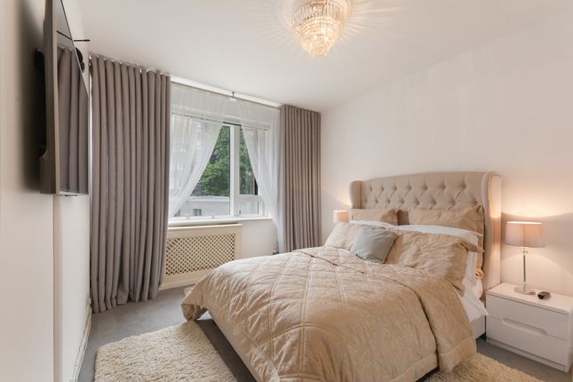 Park Crescent, London photo 4