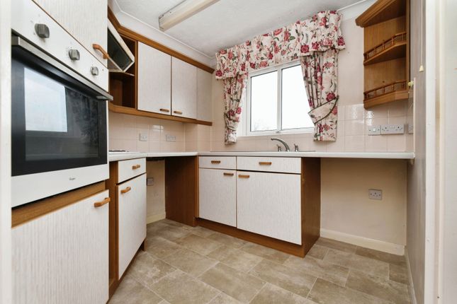 Flat for sale in Newland Street, Witham