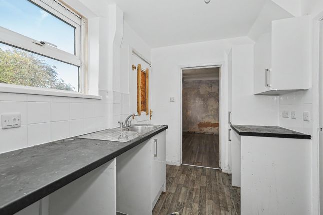77, Lion Field, Faversham photo 4
