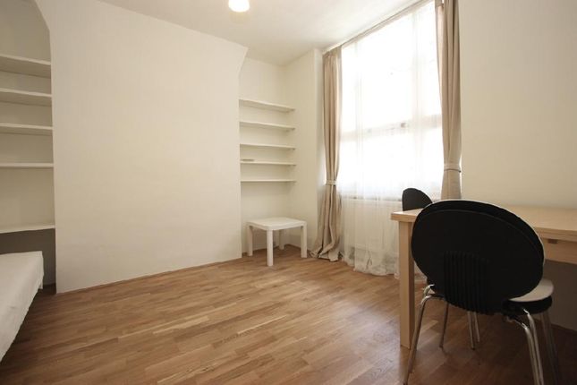 1 bed flat to rent in Clerkenwell Road, Clerkenwell, London EC1R
