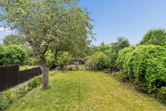 26, Park Lane, Slough photo 4