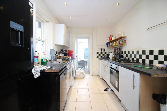 Terraced house to rent in Larkspur Terrace, Jesmond, Newcastle Upon Tyne