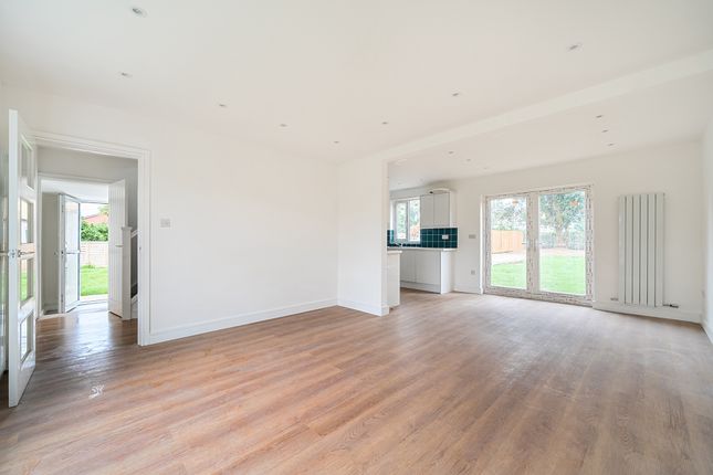 58, Stormount Drive, Hayes photo 4