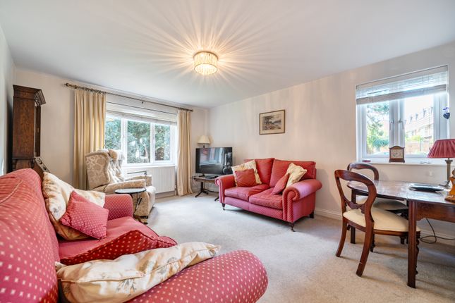 4, Windsor Court, Pinner photo 3
