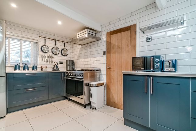 1 Paradise Lane, Leyland photo 3