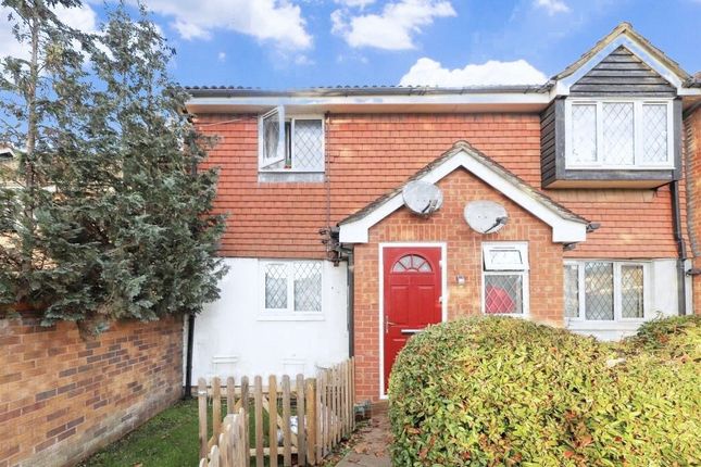 Thumbnail Maisonette for sale in Padcroft Road, Yiewsley, Greater London