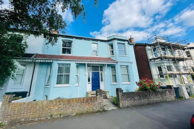 Flat to rent in 29 St. Marys Road, Leamington Spa