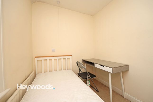 44 Wesley Place, Newcastle photo 2
