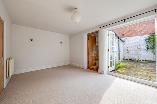 20b High Street, Tarporley photo 4