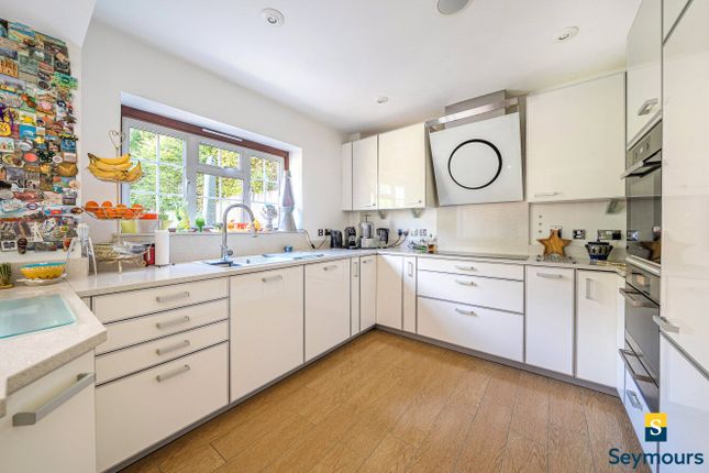Ansteys, 7, Roseacre Gardens, Guildford photo 3