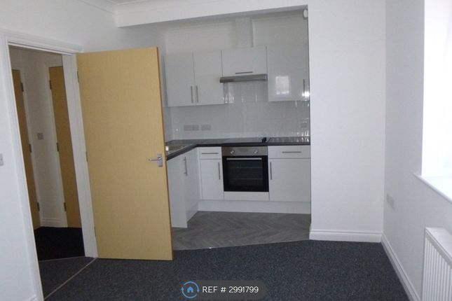 Flat, Kinson Road, Bournemouth photo 2