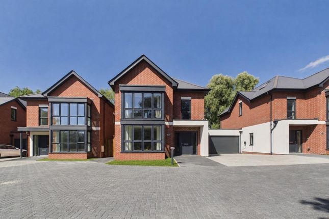 5-bed house on 4a Roxwell Row Roxwell Road, Chelmsford, £985,000