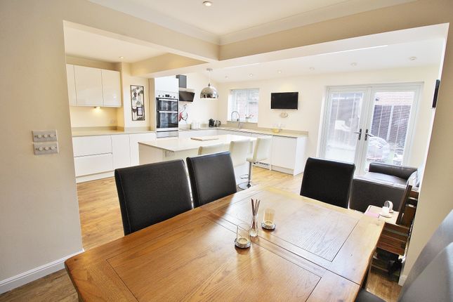 11, The Orchard, Waterlooville photo 3