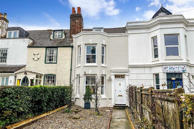 victoria-road-deal-kent-ct14-2-bedroom-terraced-house-for-sale