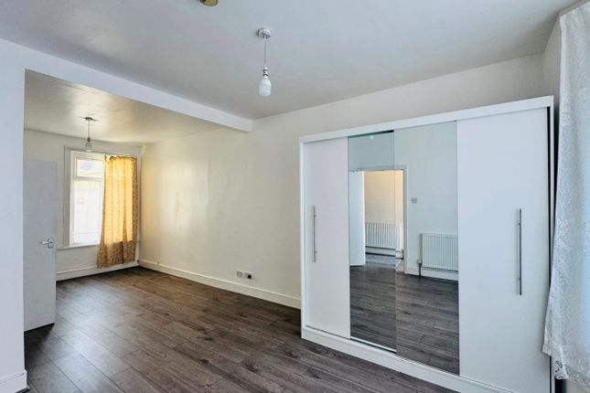 65, Selsdon Road, London photo 4